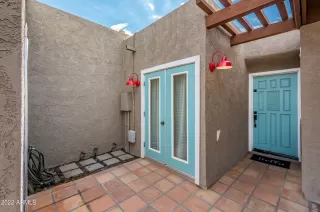 Photo #3: 6618902 Listing