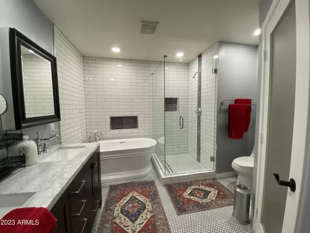 MLS: 6619186 Condo For Sale