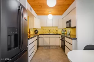 Photo #1: 6619198 Listing 