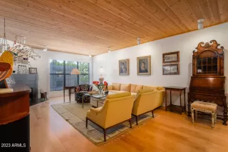 Photo #5: 6619198 Listing 