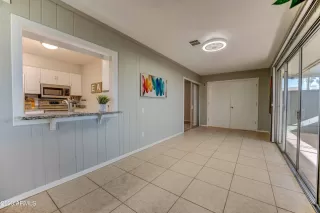 Photo #3: 6619283 Listing