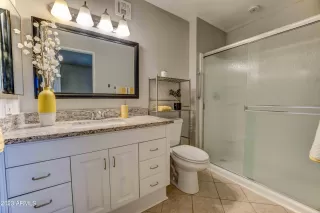 Photo #4: 6619283 Listing