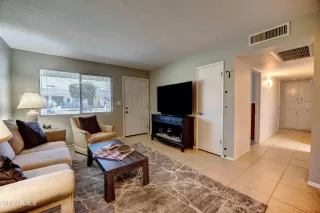Photo #5: 6619283 Listing