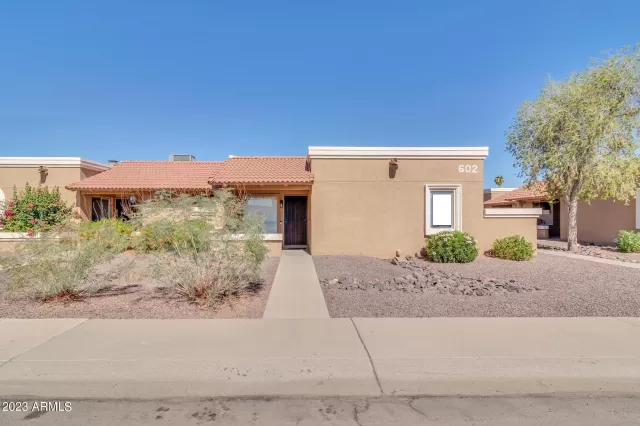 MLS: 6619645 Condo For Sale