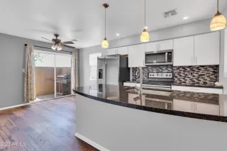 Photo #3: 6619645 Listing