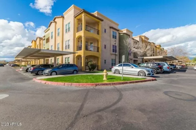 MLS: 6619652 Condo For Sale