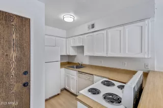 Photo #4: 6619756 Listing