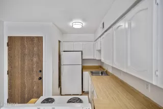 Photo #6: 6619756 Listing