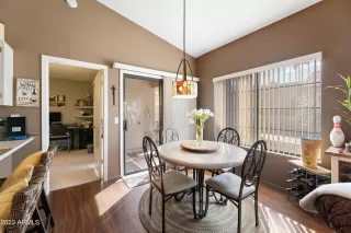 Photo #5: 6619793 Listing 