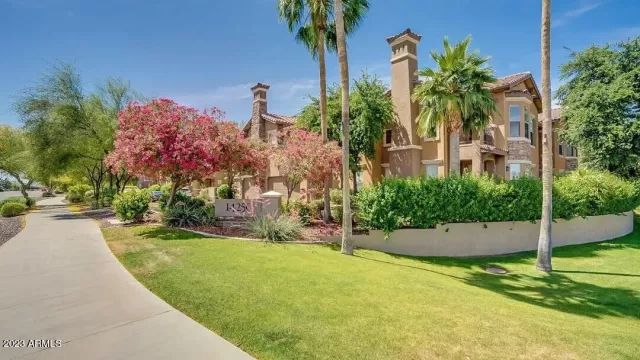 MLS: 6619874 Condo For Sale