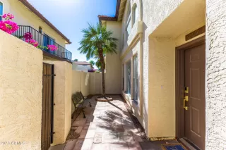 Photo #2: 6620201 Listing 