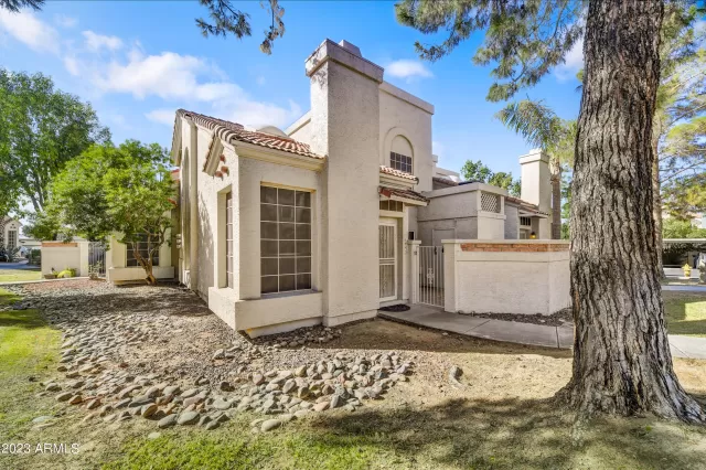 MLS: 6620205 Condo For Sale