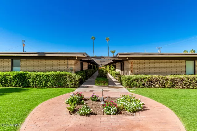 MLS: 6620320 Condo For Sale