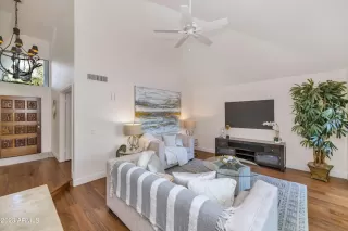 Photo #6: 6620483 Listing