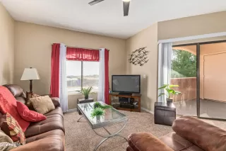 Photo #6: 6620570 Listing