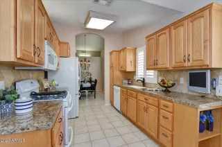 Photo #4: 6620758 Listing 