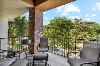 Photo #5: 6620871 Listing