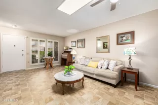 Photo #5: 6620899 Listing 