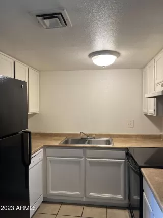 Photo #3: 6620925 Listing