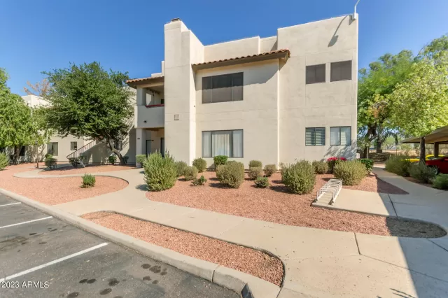 MLS: 6620955 Condo For Sale