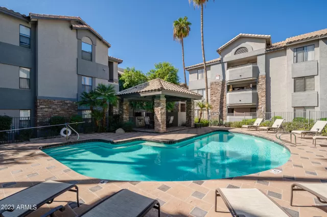 MLS: 6620979 Condo For Sale