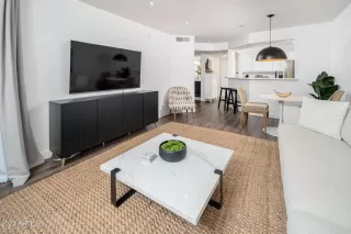 Photo #3: 6620979 Listing