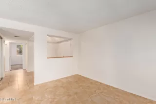 Photo #5: 6621009 Listing