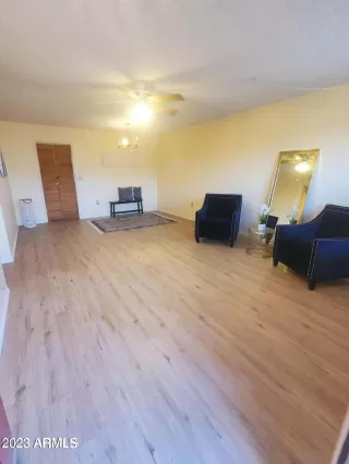 Photo #3: 6621078 Listing