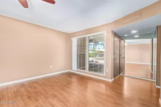 Photo #4: 6621098 Listing