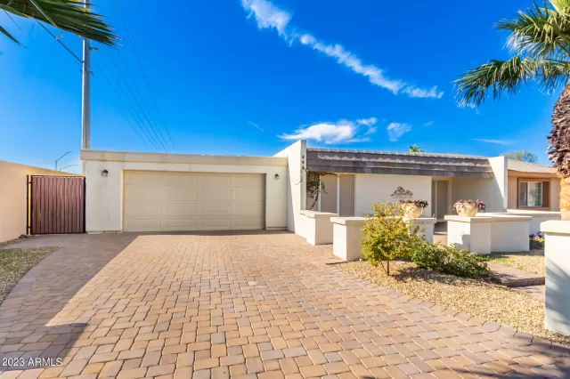 MLS: 6621138 Condo For Sale