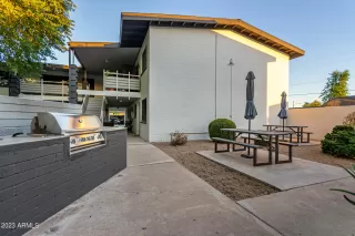 Photo #1: 6621146 Listing 