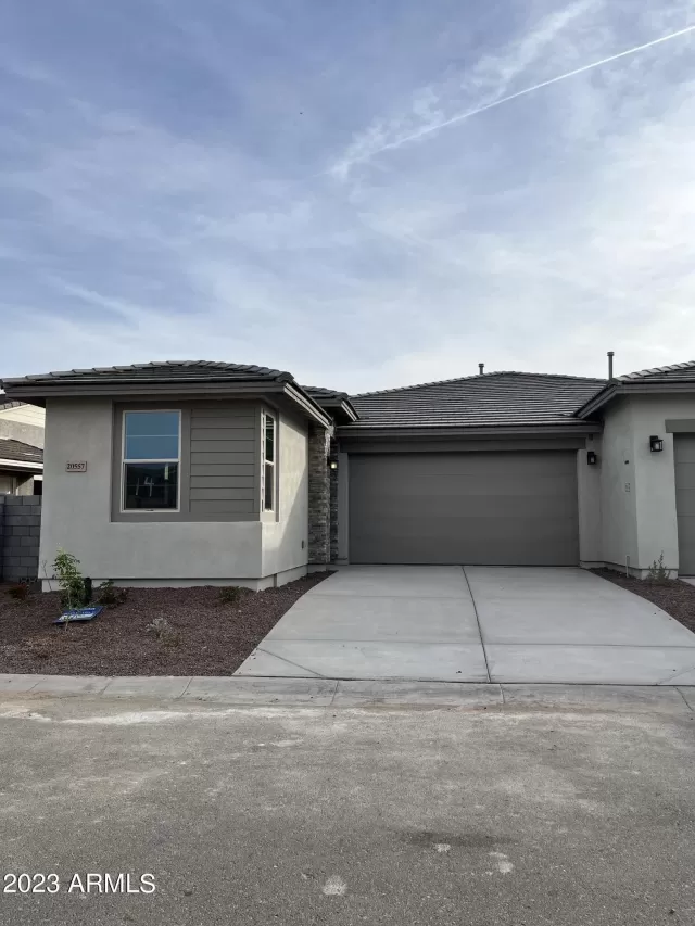 MLS: 6621156 Condo For Sale