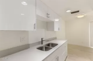 Photo #3: 6621164 Listing 