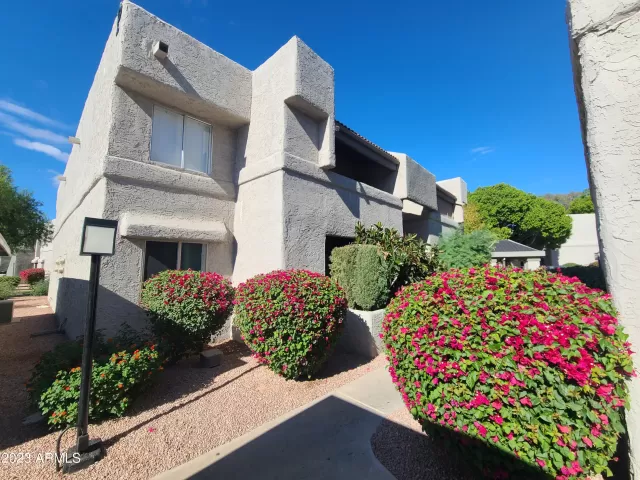 MLS: 6621208 Condo For Sale