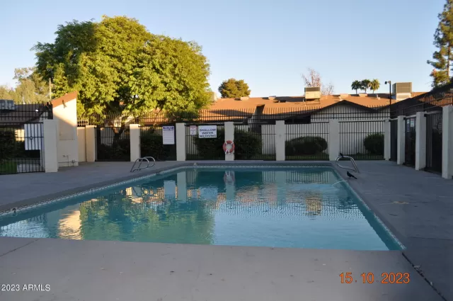 MLS: 6621262 Condo For Sale