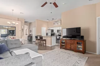 Photo #6: 6621266 Listing 