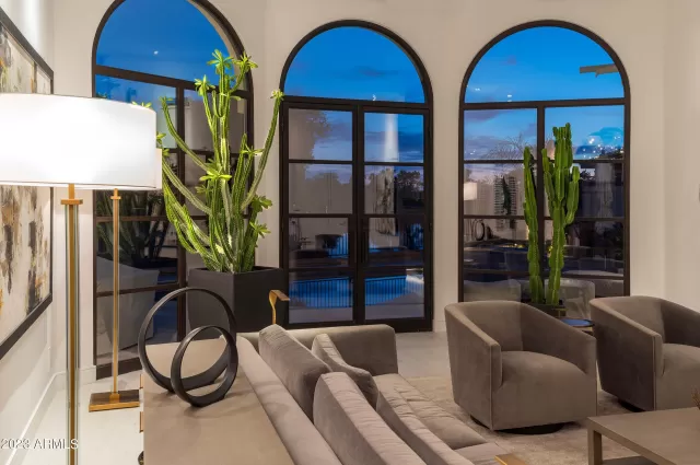 MLS: 6621482 Condo For Sale