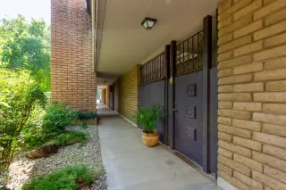 Photo #4: 6621650 Listing