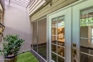 Photo #5: 6621650 Listing