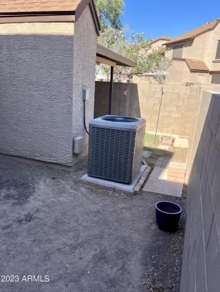 Photo #5: 6621689 Listing