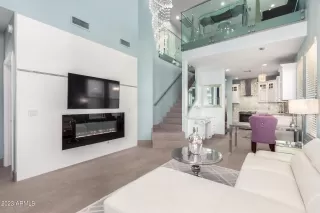 Photo #2: 6621762 Listing