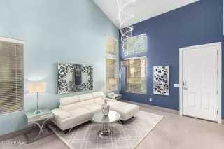 Photo #4: 6621762 Listing