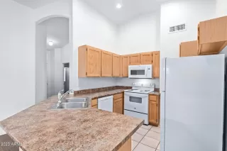 Photo #4: 6621918 Listing