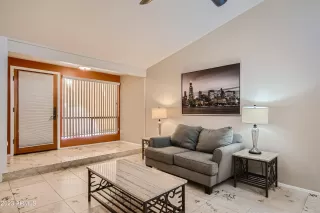 Photo #4: 6621992 Listing