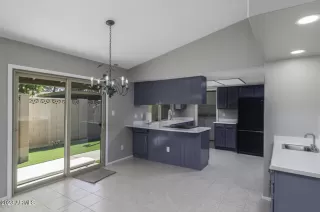 Photo #2: 6622400 Listing