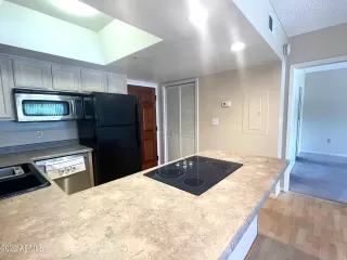Photo #5: 6622518 Listing 