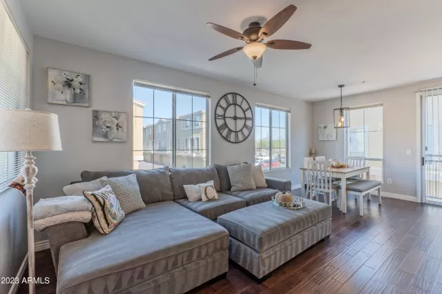 MLS: 6622584 Condo For Sale