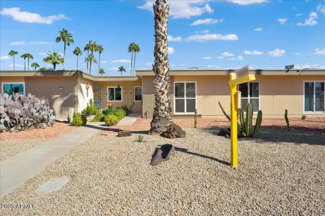 MLS: 6622747 Condo For Sale