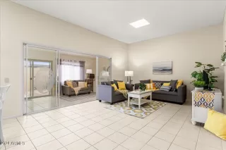 Photo #3: 6622747 Listing