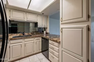 Photo #4: 6622974 Listing